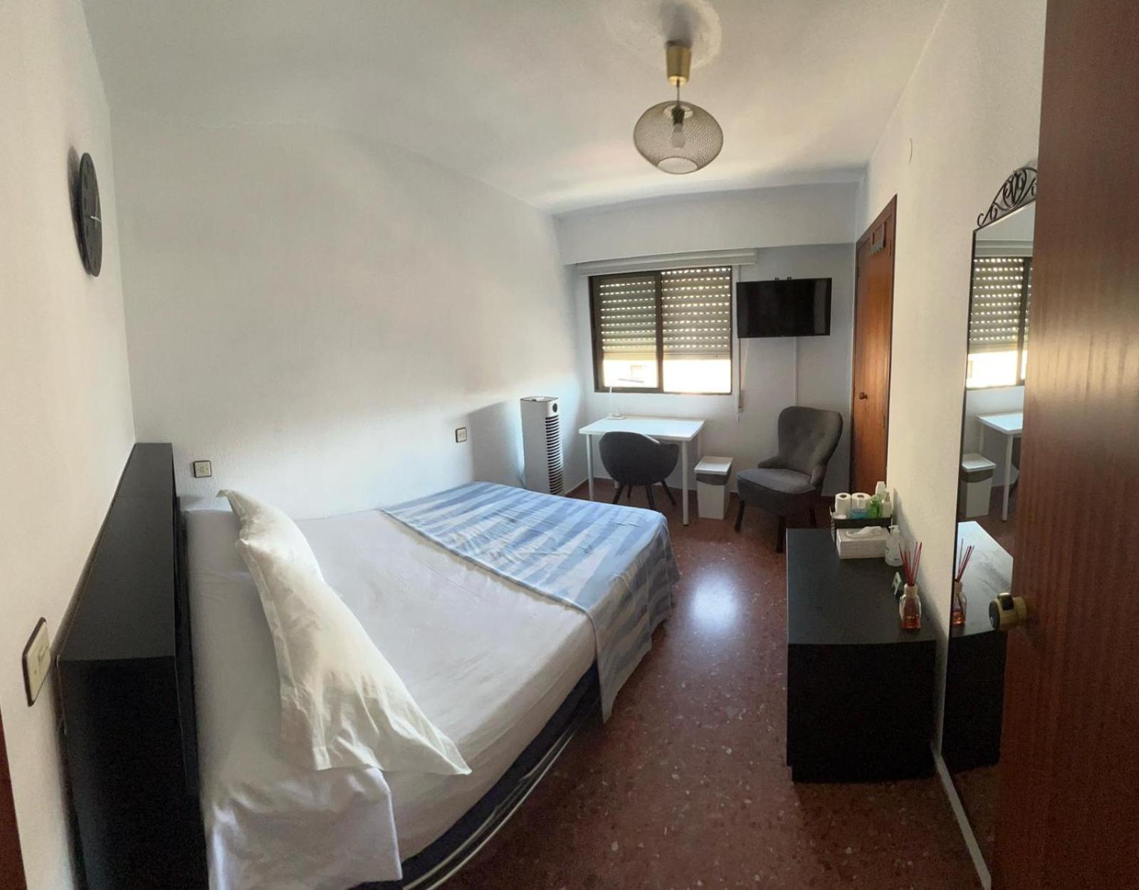 Habitacion Doble Estandar Con Climatizador Walencja